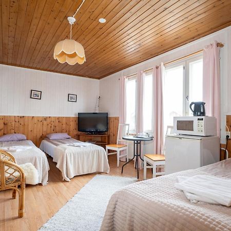 Arctic Guesthouse & Igloos Ranua Buitenkant foto