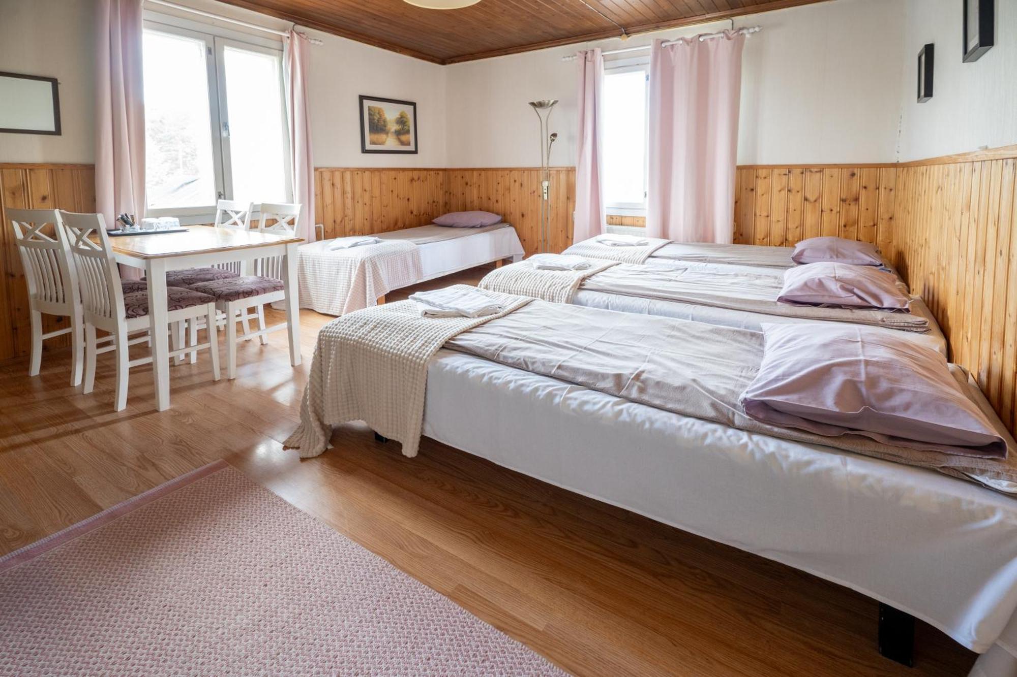 Arctic Guesthouse & Igloos Ranua Buitenkant foto